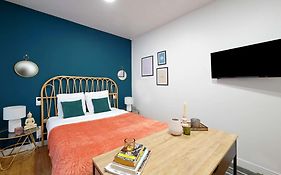 Modern Studio Fully Renovated
